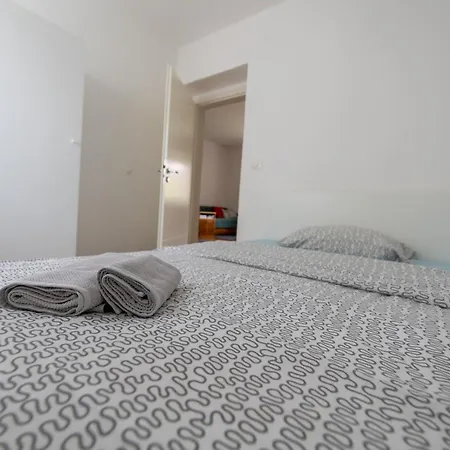 Apartment Soska 5 *